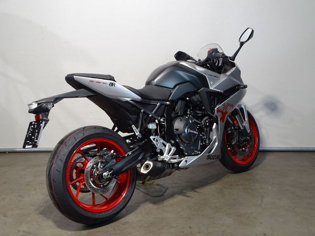 suzuki - gsx-8r
