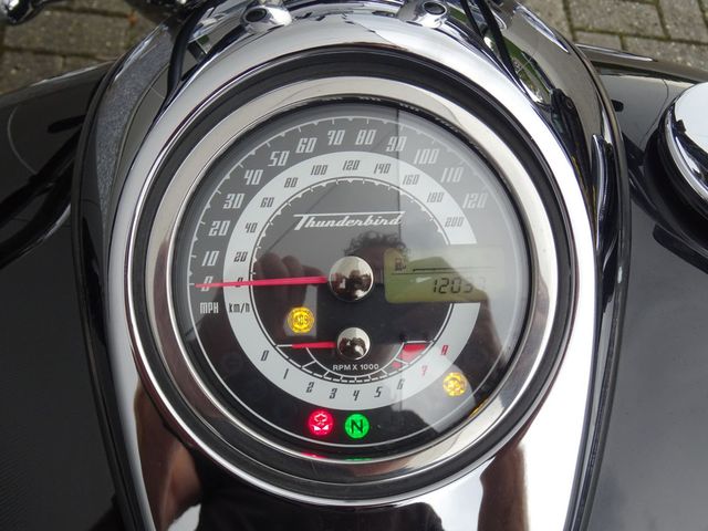triumph - thunderbird-lt-abs