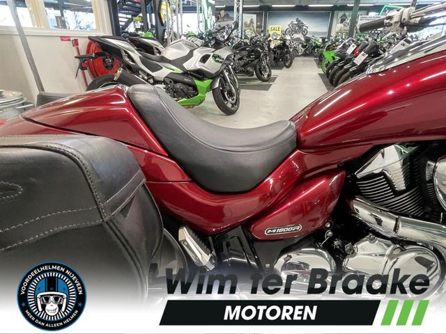 suzuki - m-1800-r-intruder