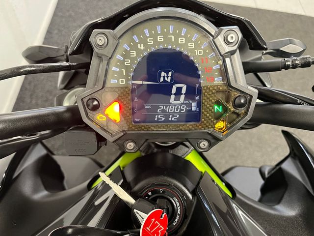 kawasaki - z900