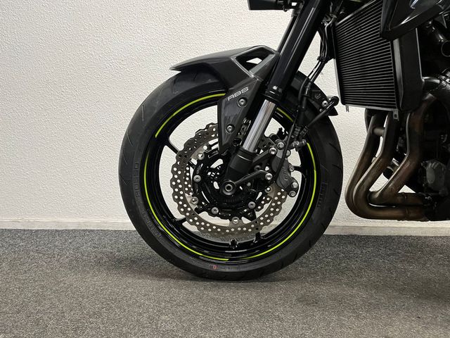 kawasaki - z900