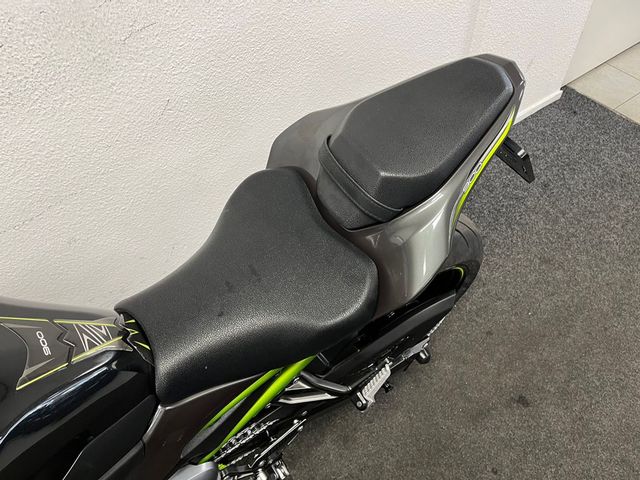 kawasaki - z900