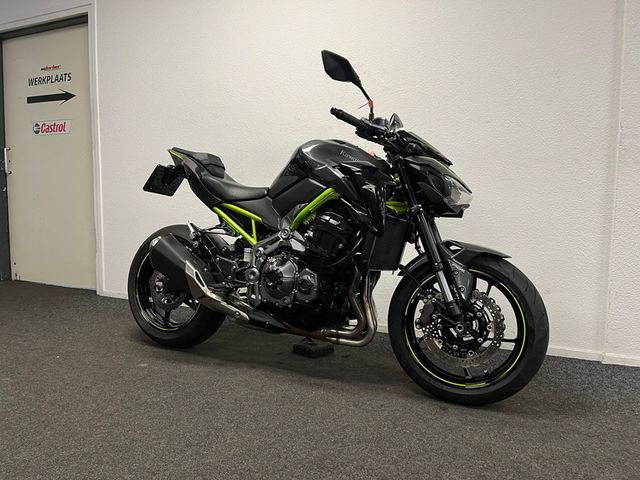 kawasaki - z900