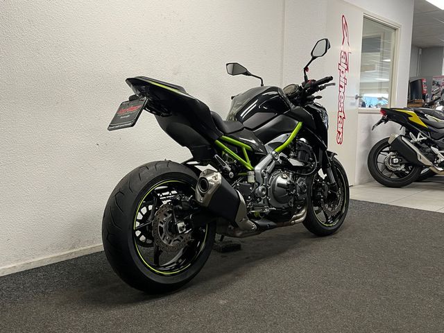 kawasaki - z900