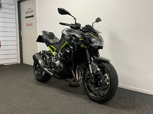 kawasaki - z900