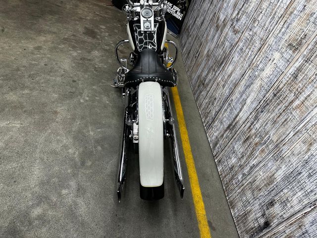 harley-davidson - heritage-softail-classic-flstc