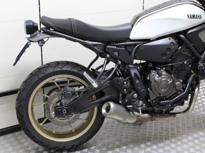YAMAHA XSR 700 ABS – foto 3