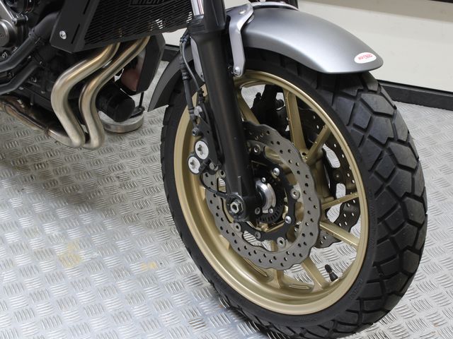 yamaha - xsr-700-abs