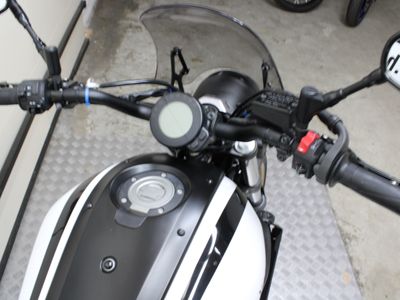 YAMAHA XSR 700 ABS – foto 4