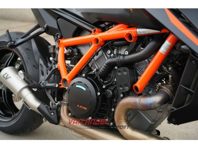 ktm - 1390-super-duke-r-evo