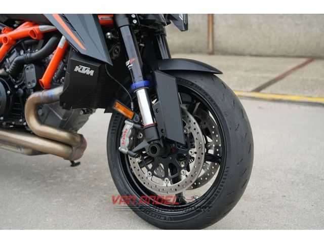 ktm - 1390-super-duke-r-evo