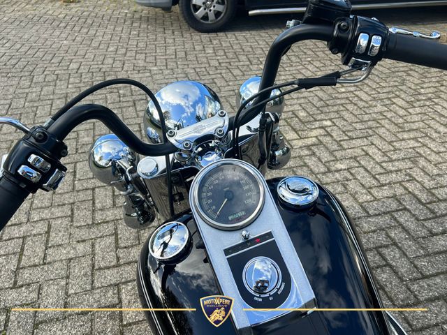 harley-davidson - heritage-softail-classic-flstci