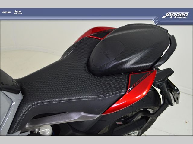 mv-agusta - brutale-800