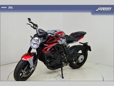 MV AGUSTA BRUTALE 800 – foto 4
