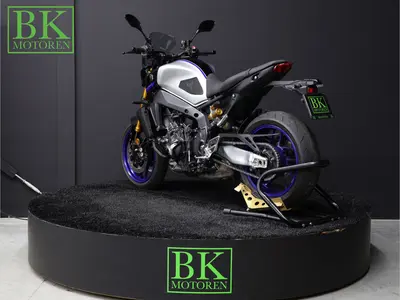 YAMAHA MT 09 SP – foto 4