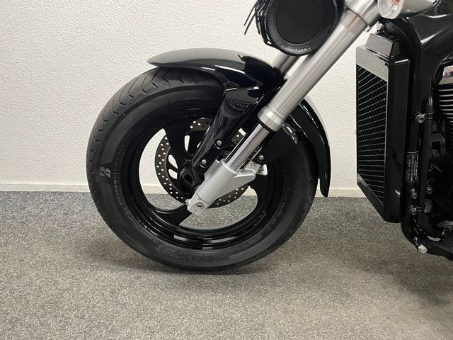 suzuki - intruder-m-800