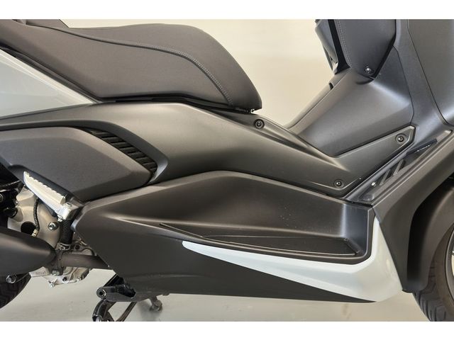 yamaha - x-max-300-tech-max