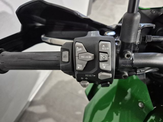 kawasaki - versys-1000-se-grand-tourer