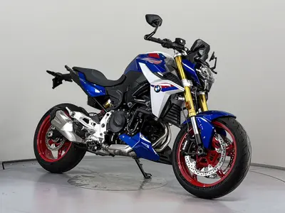 BMW F 900 R – foto 2