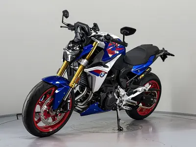 BMW F 900 R – foto 4