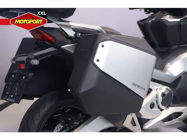 honda - forza-750