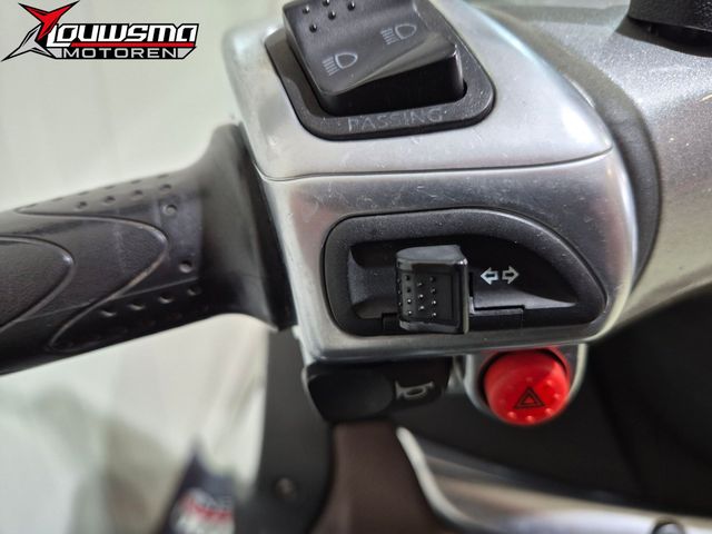 piaggio - mp3-500-lt-sport