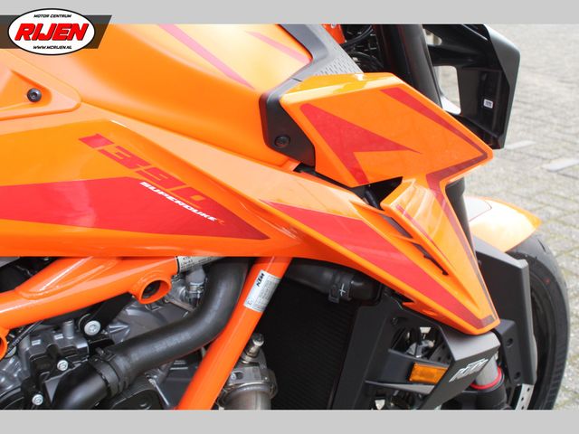 ktm - 1390-super-duke-r