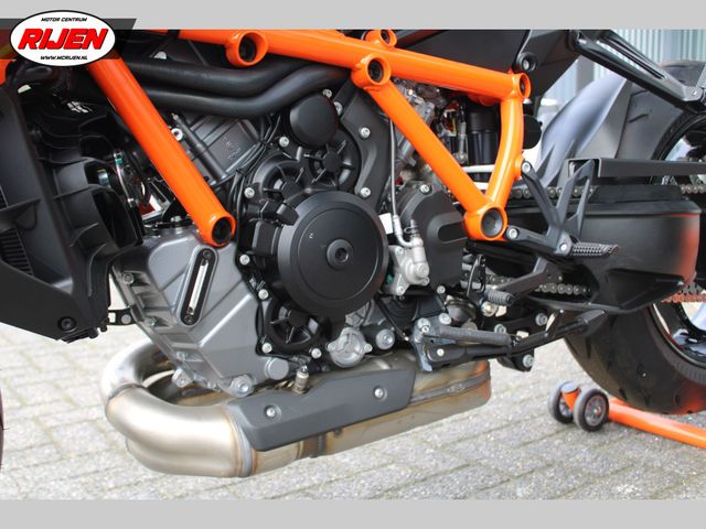 ktm - 1390-super-duke-r