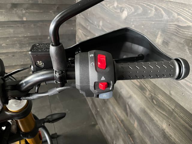 triumph - scrambler-400-x