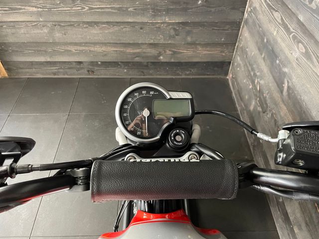 triumph - scrambler-400-x