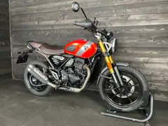 Triumph Scrambler 400 X Baja Orange 2026 nieuw – foto 3 van 16