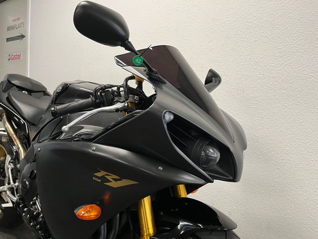yamaha - yzf-r1