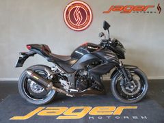 Kawasaki Z 300 Z300 ABS Akra Topper! 2016 occasion – foto 1 van 14