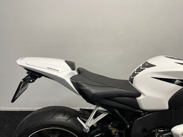 honda - cbr-1000-rr-fireblade