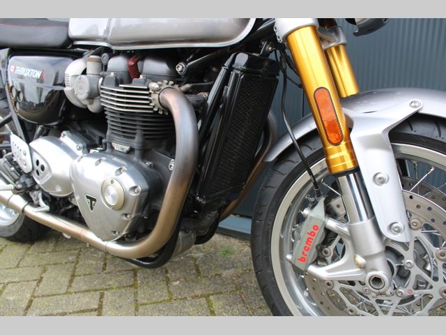 triumph - thruxton-1200-r