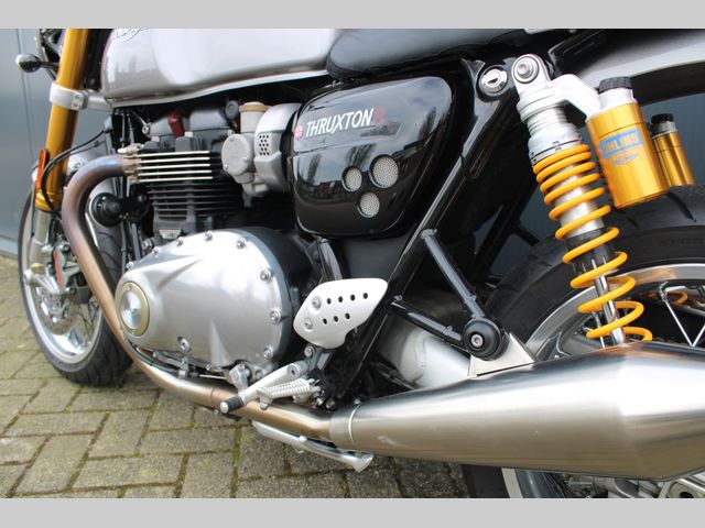 triumph - thruxton-1200-r