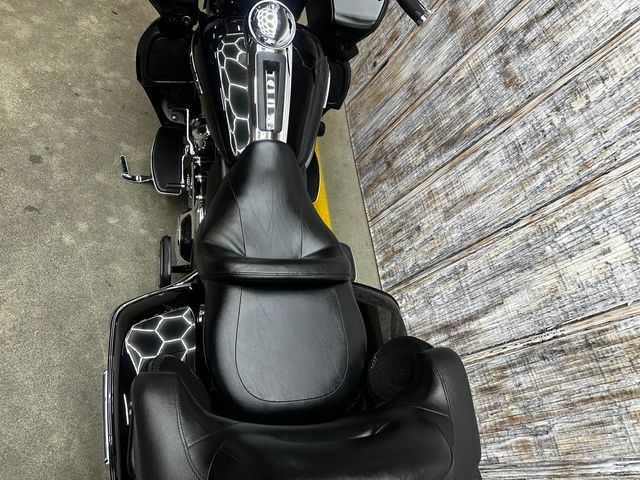 harley-davidson - road-glide-limited-fltrk