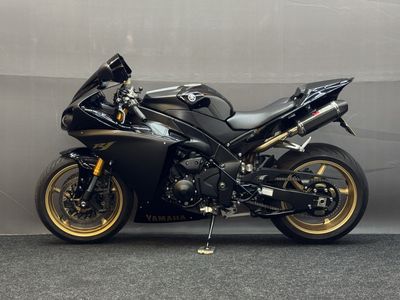 YAMAHA YZF R1 – foto 4