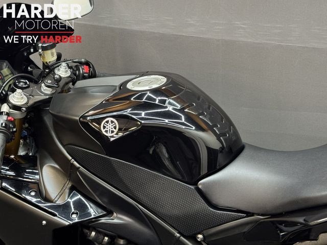 yamaha - yzf-r1