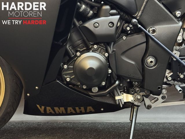 yamaha - yzf-r1