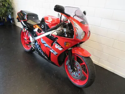 HONDA VFR 400 R – foto 2