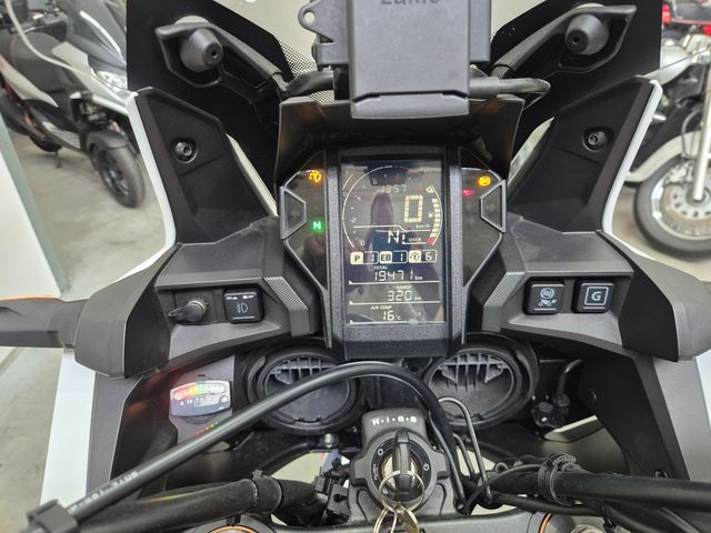 honda - crf-1000-l-africa-twin-dct