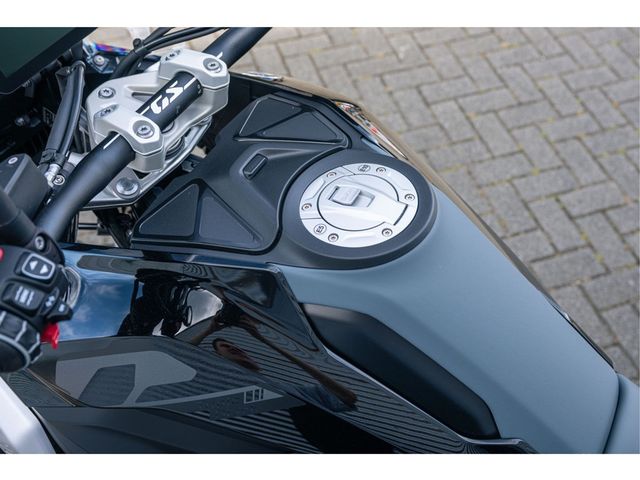 bmw - r-1300-gs