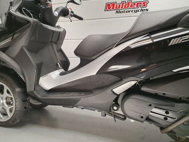 piaggio - mp3-500-lt