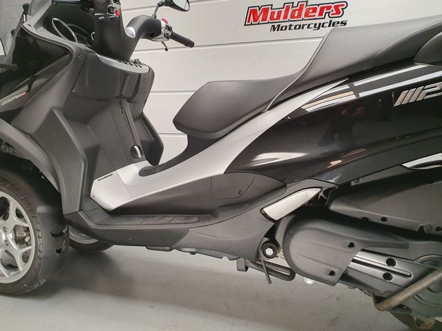 piaggio - mp3-500-lt