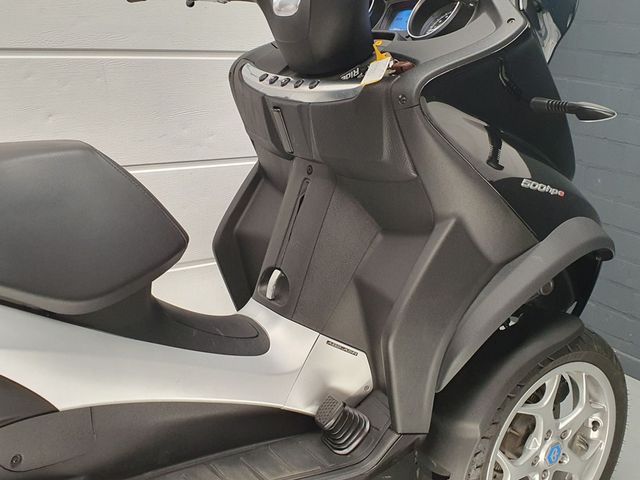 piaggio - mp3-500-lt