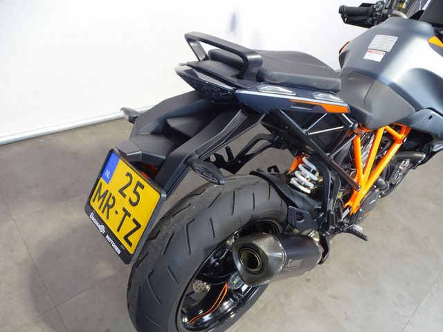 ktm - 1290-super-duke-gt