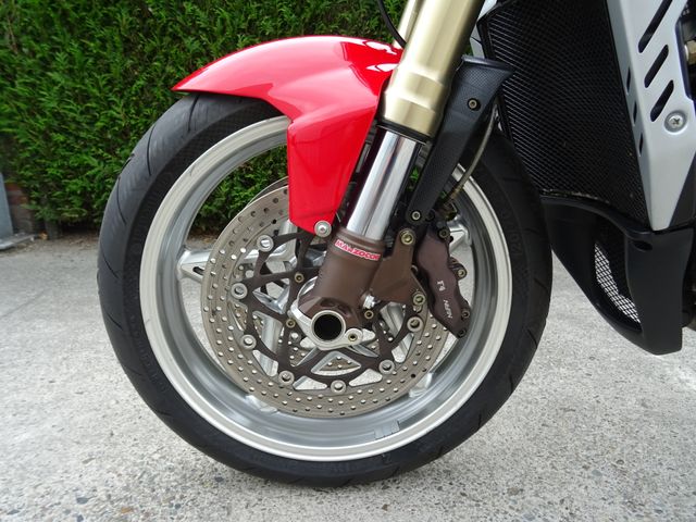 mv-agusta - brutale-750