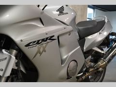 Honda CBR 1100  XX Super Blackbird 2003 occasion – foto 8 van 9