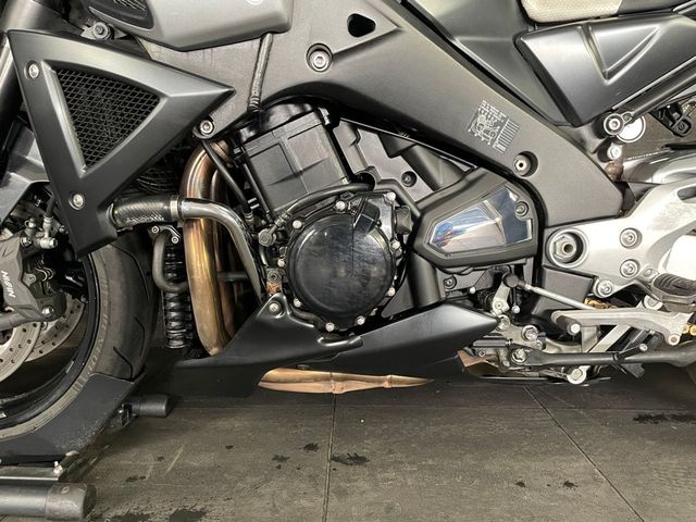 suzuki - b-king-1300